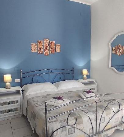 Estia Holidays Apartments - Ταορμίνα Εξωτερικό φωτογραφία
