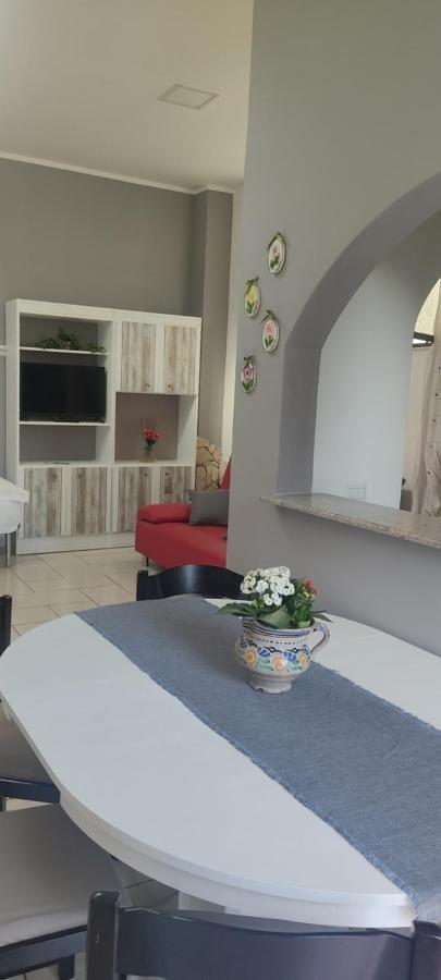 Estia Holidays Apartments - Ταορμίνα Εξωτερικό φωτογραφία